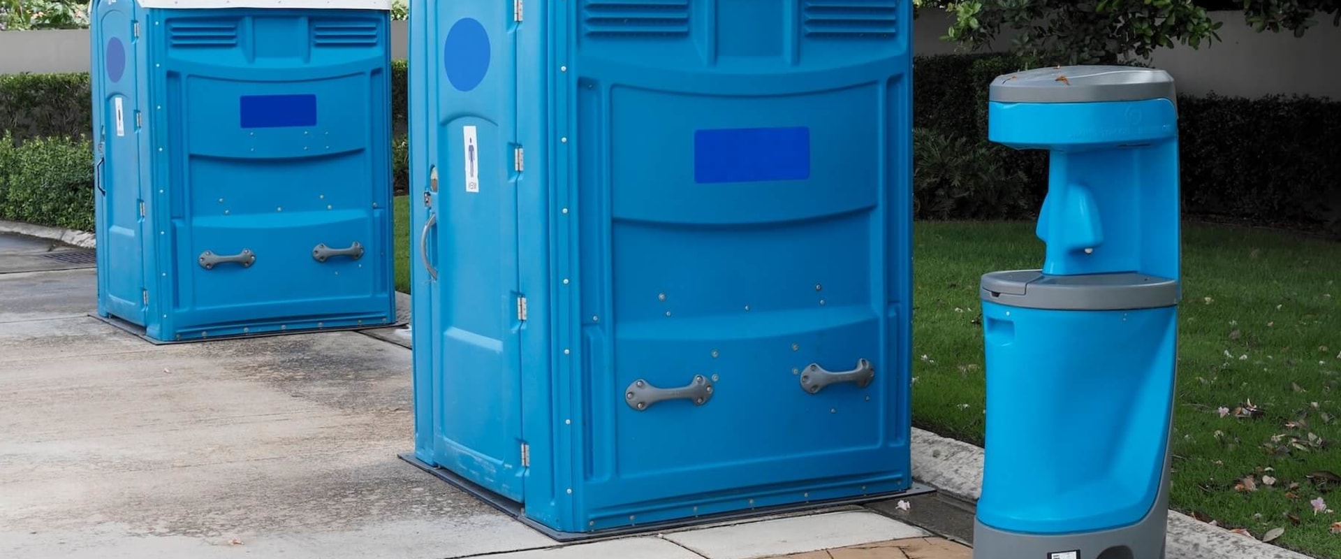 Why Is It Essential To Rent A Flushable Porta Potty When Flipping Houses In Louisville